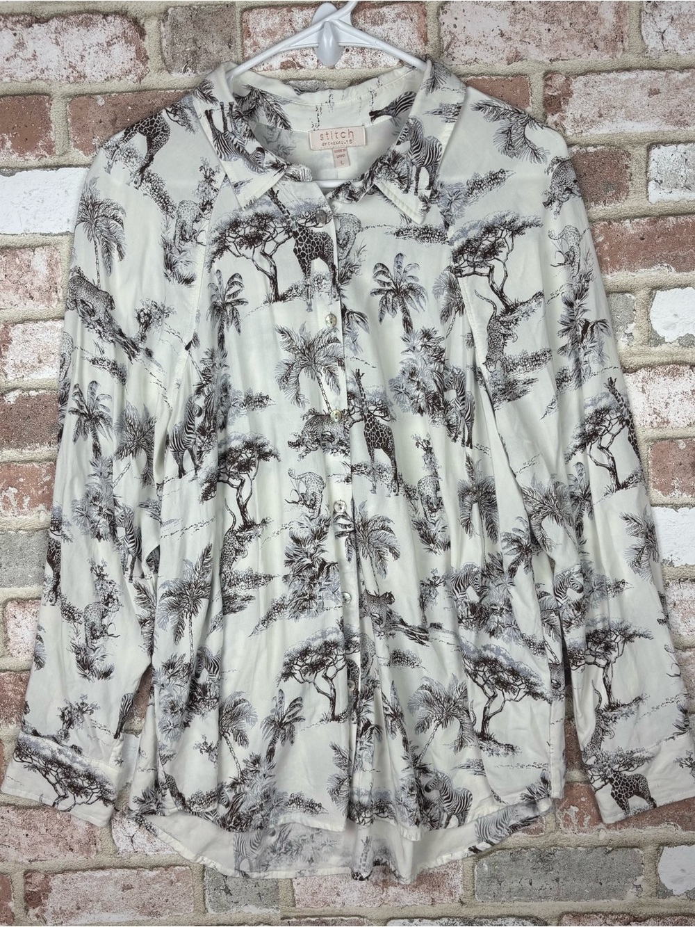 Stitch by Chenault Graphic animal safari long sleeve blouse large Zebra Tiger